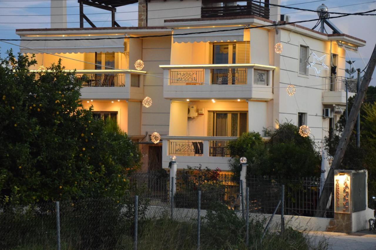 Theoni'S Apartments Xylokastro Exterior foto